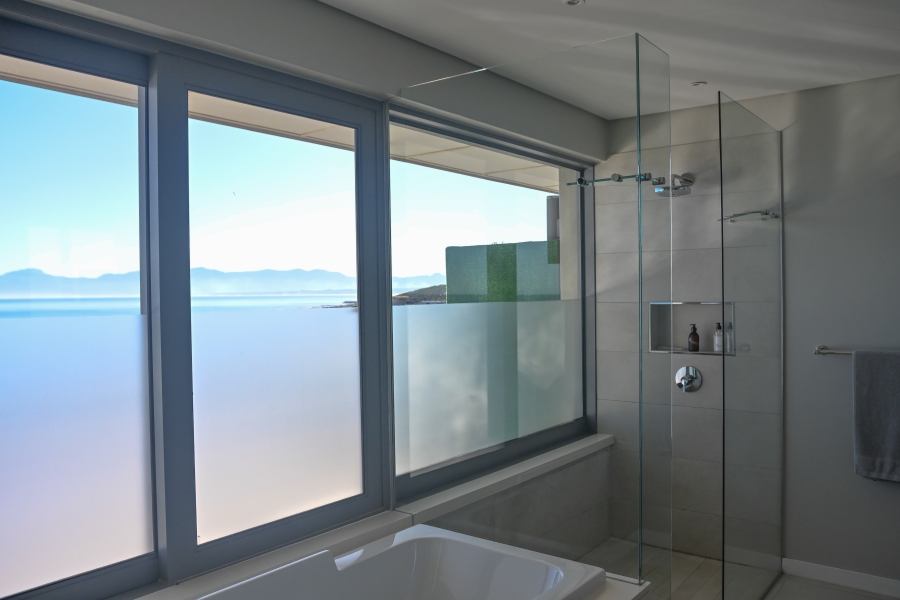 6 Bedroom Property for Sale in Romansbaai Estate Western Cape
